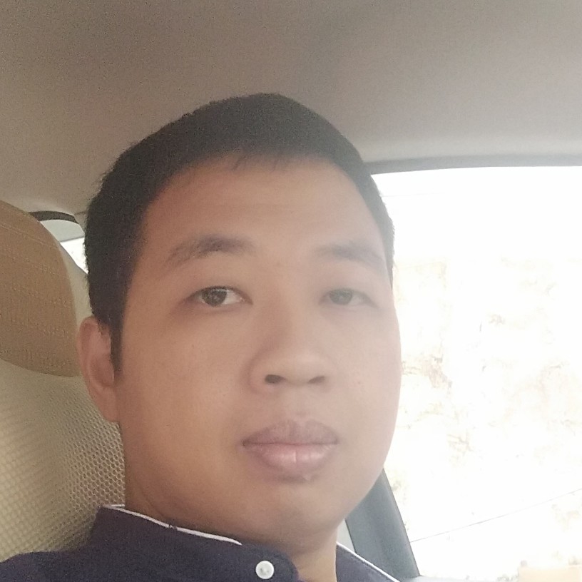 小天鹅跳跃的照片