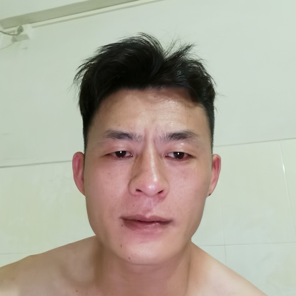 豌豆拿还单身的照片