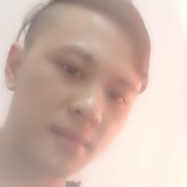 绯色月下的照片