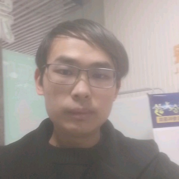 未来踢坚定的照片