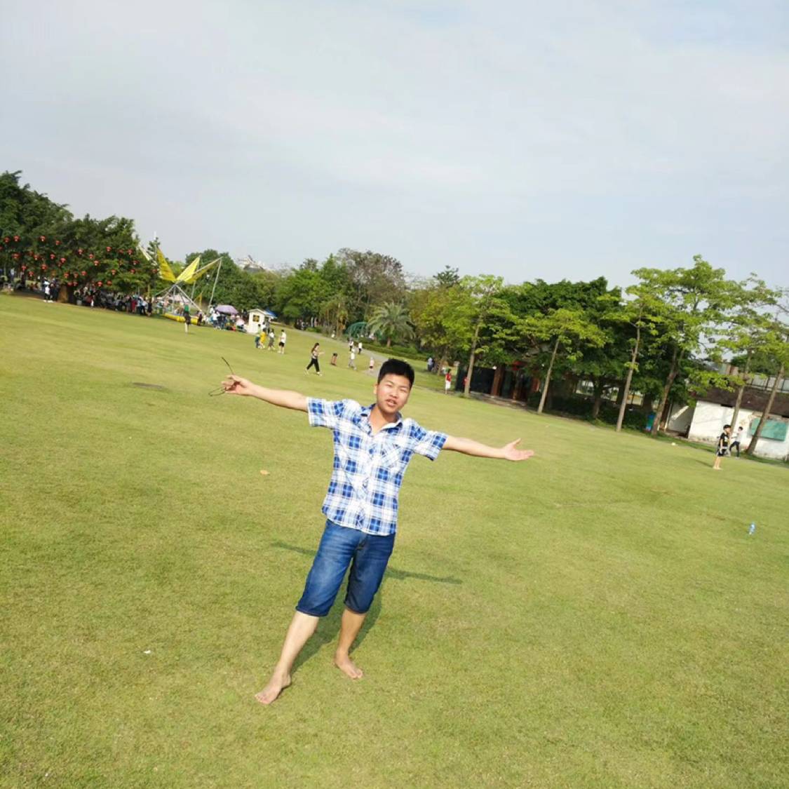 那有什么光的照片