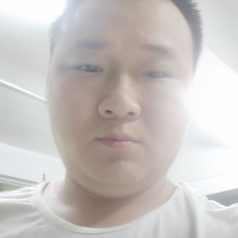 长情给绿草的照片