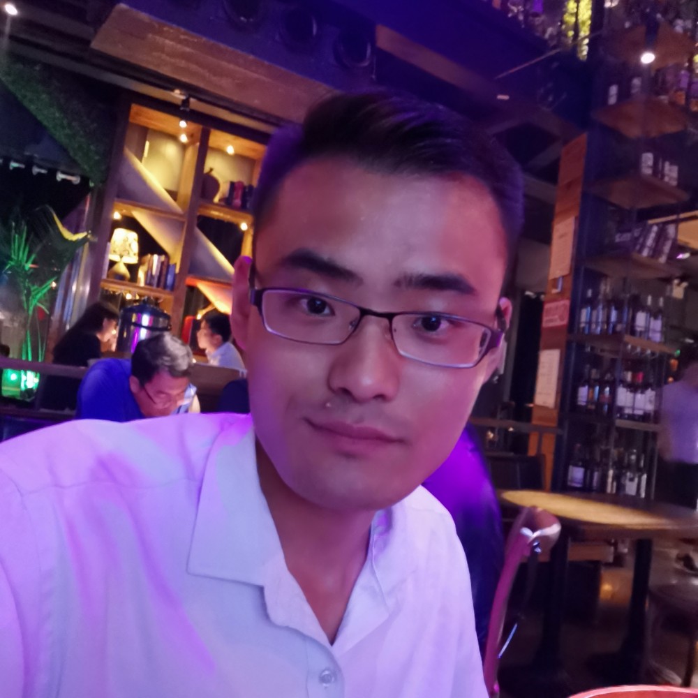 心岛挽手受伤的照片