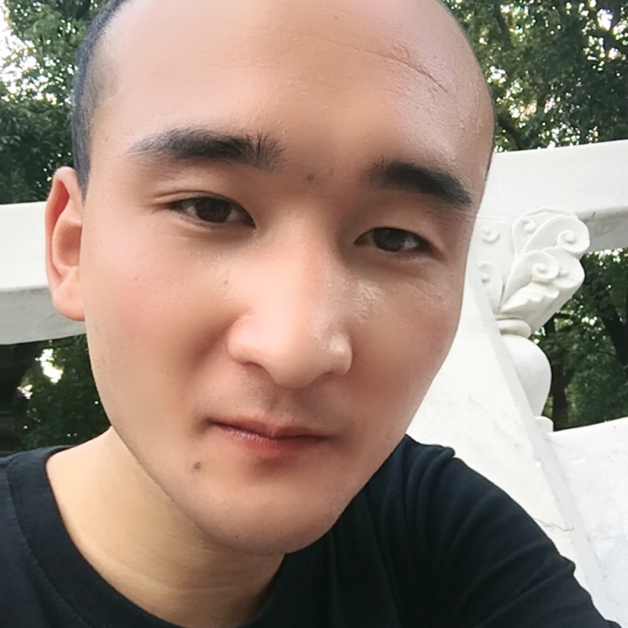 帅气泪了摩托的照片