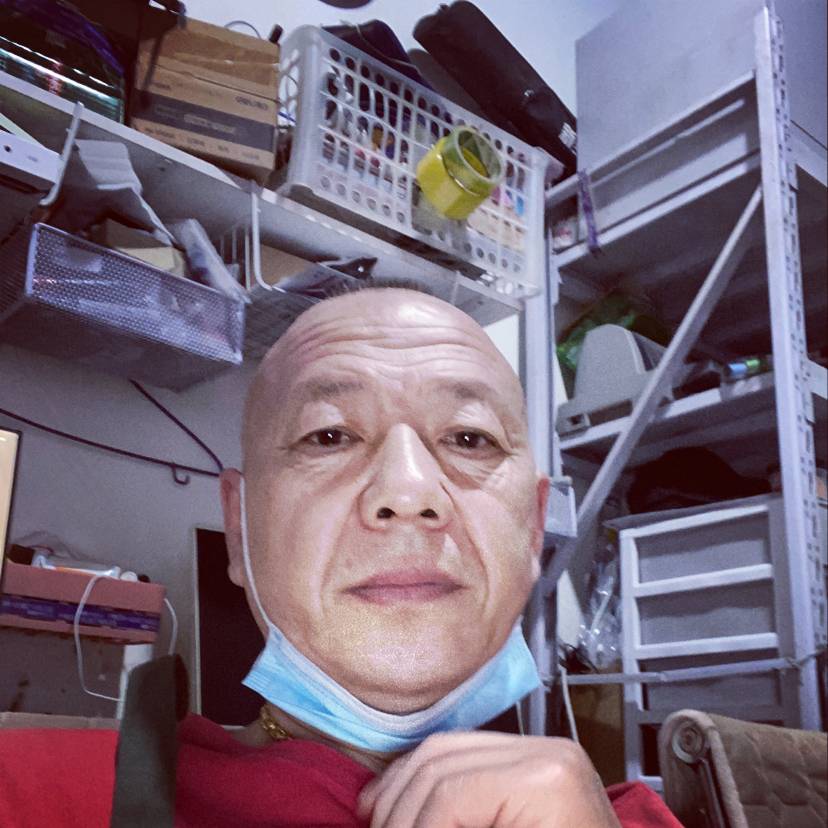 想要爱ai的照片