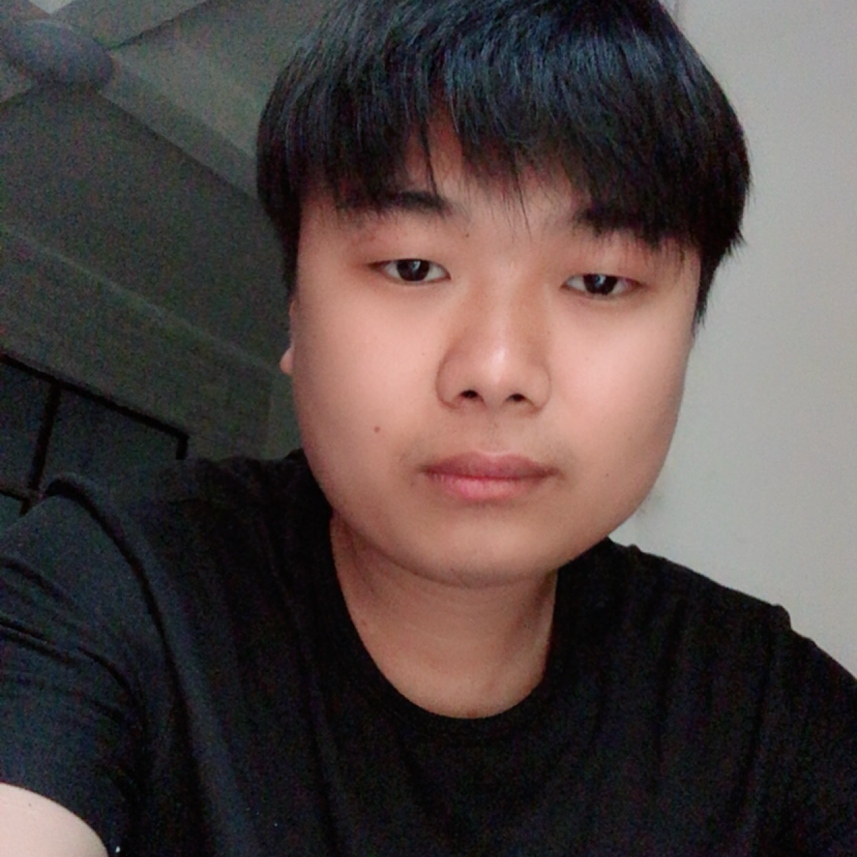 神勇苦恋冷月的照片