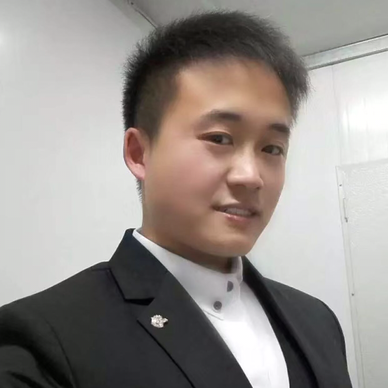 坚强笑陌颜的照片