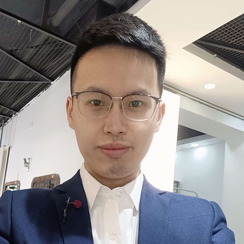 盼望回眸冷酷的照片