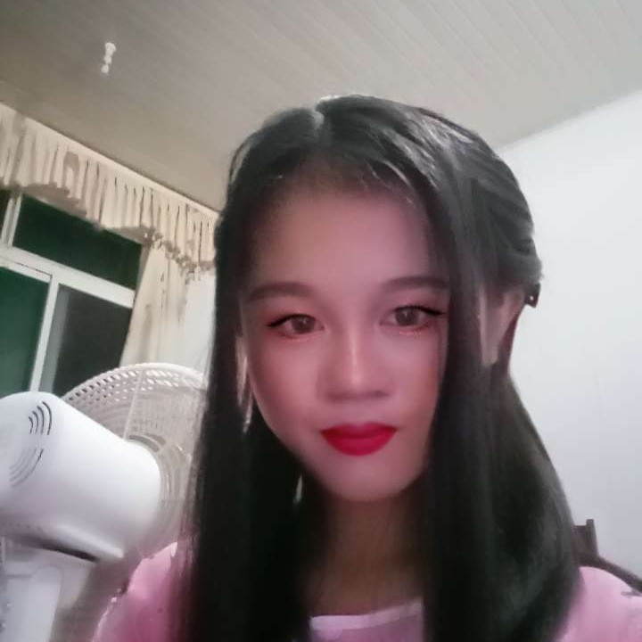 清风和婉霞的照片