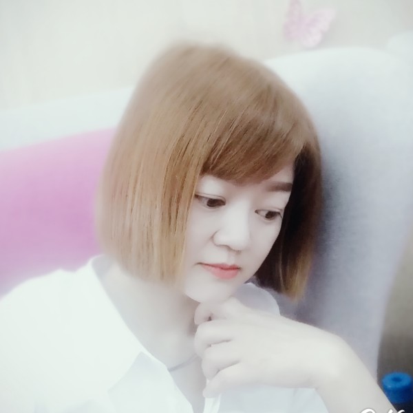 小琴妹的照片