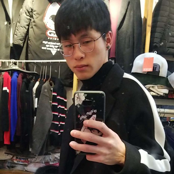 美女温柔的照片