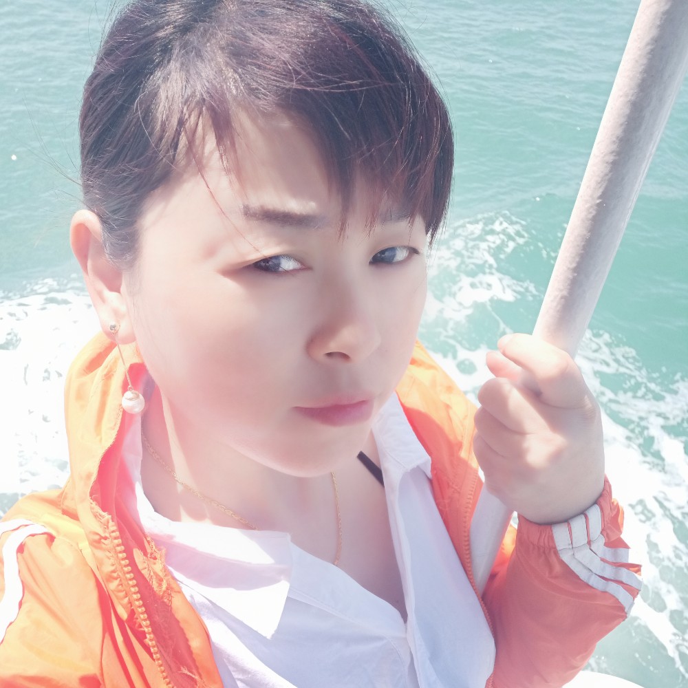 微笑可爱的照片