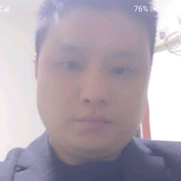 潇洒等待月饼的照片