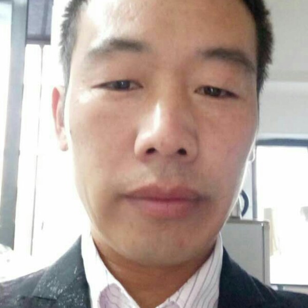 落拓啤酒的照片