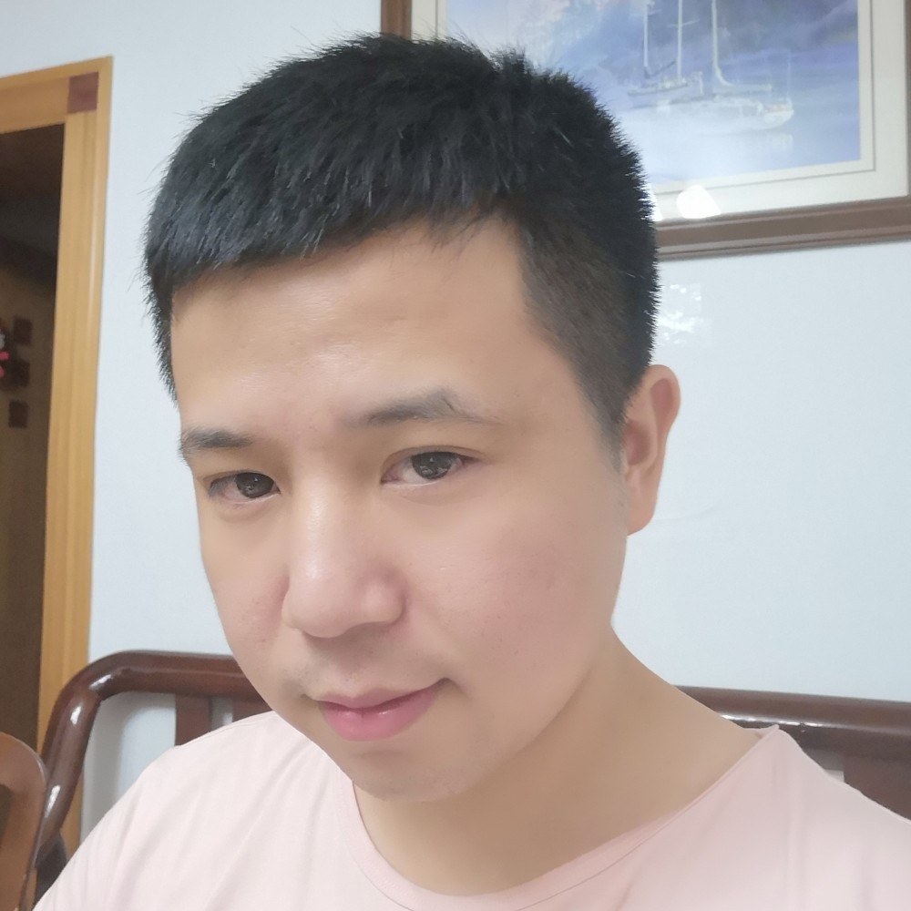 何来亏欠的照片