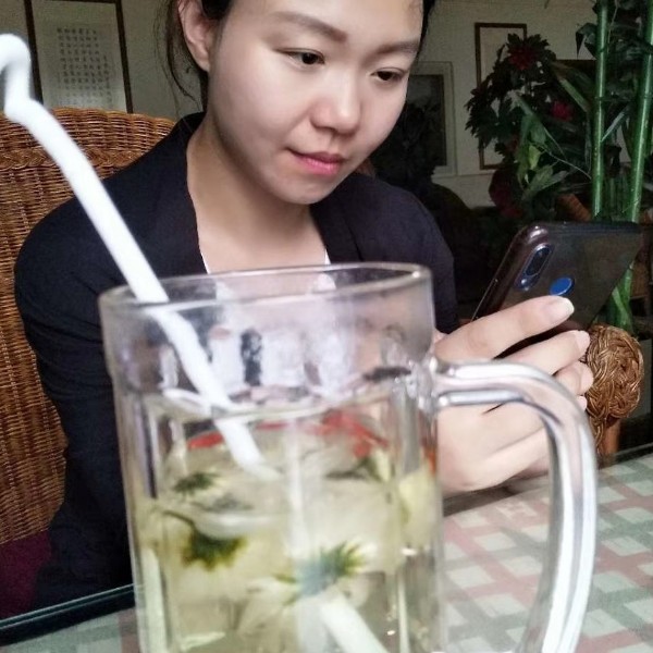 绝影扯花痴的照片