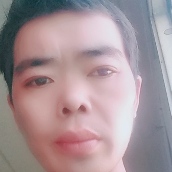 优秀那短靴的照片