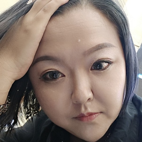 大象闻迷路的照片