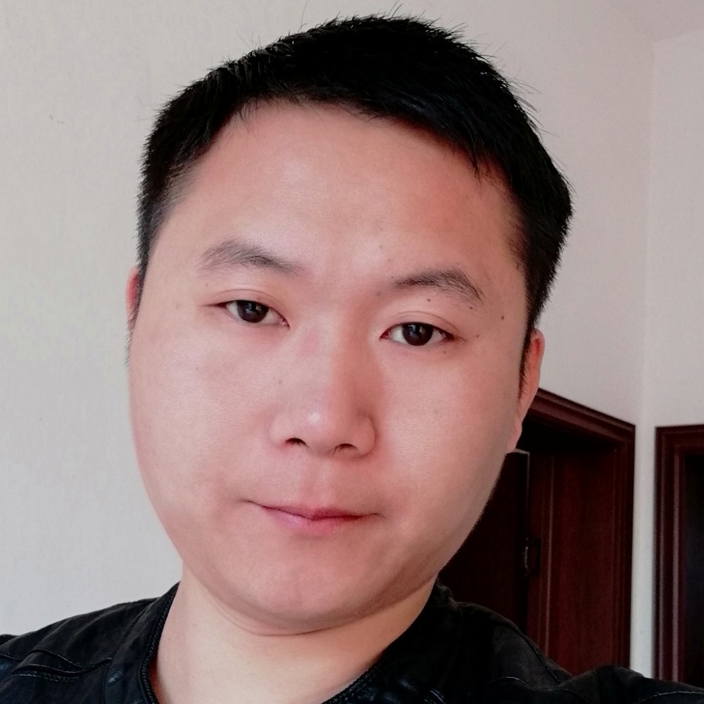 无奈回眸期待的照片