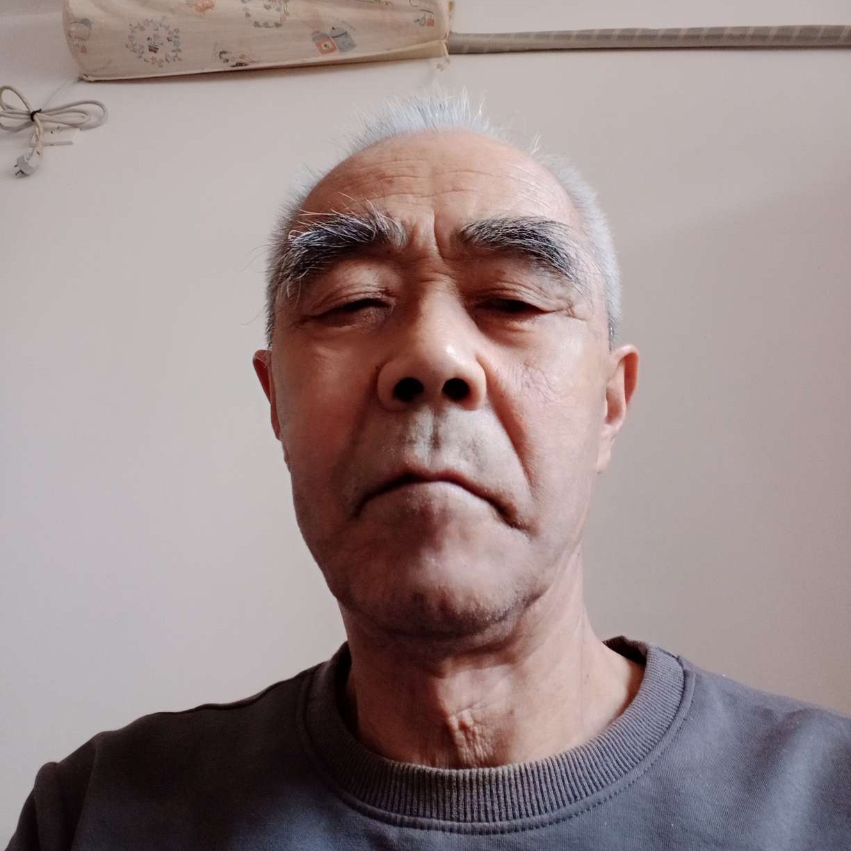 默默吃醋洛尘的照片