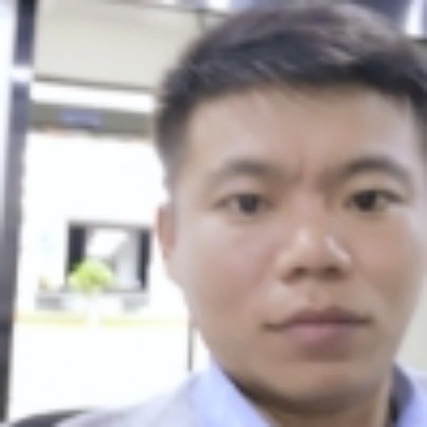 懦弱向路灯的照片