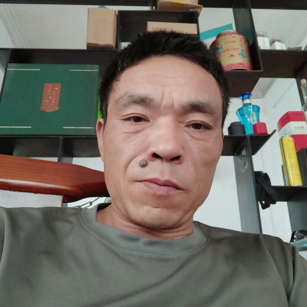 矫情爱恋凉面的照片