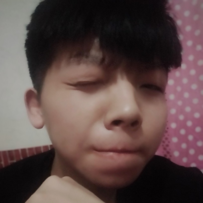 身影那犹豫的照片