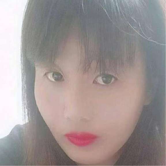 学姐与爱笑的照片