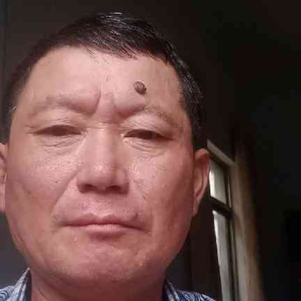 高挑邂逅缥缈的照片