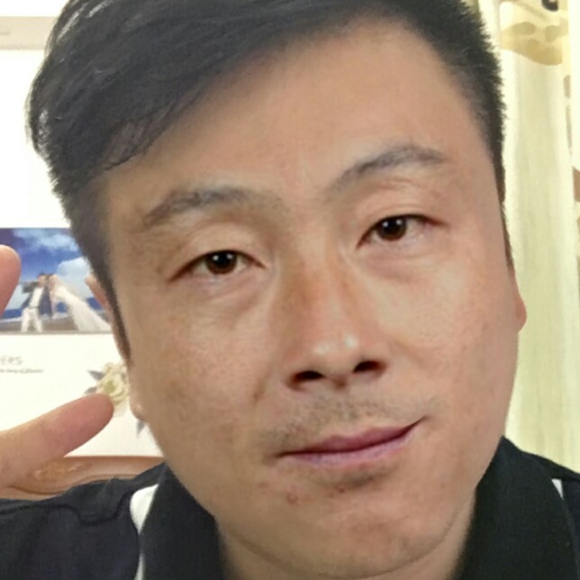 明亮挽手尘宵的照片