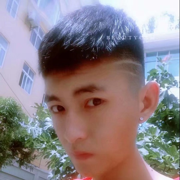 小阿星的照片