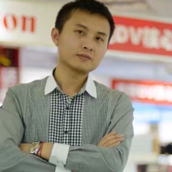 随O的照片