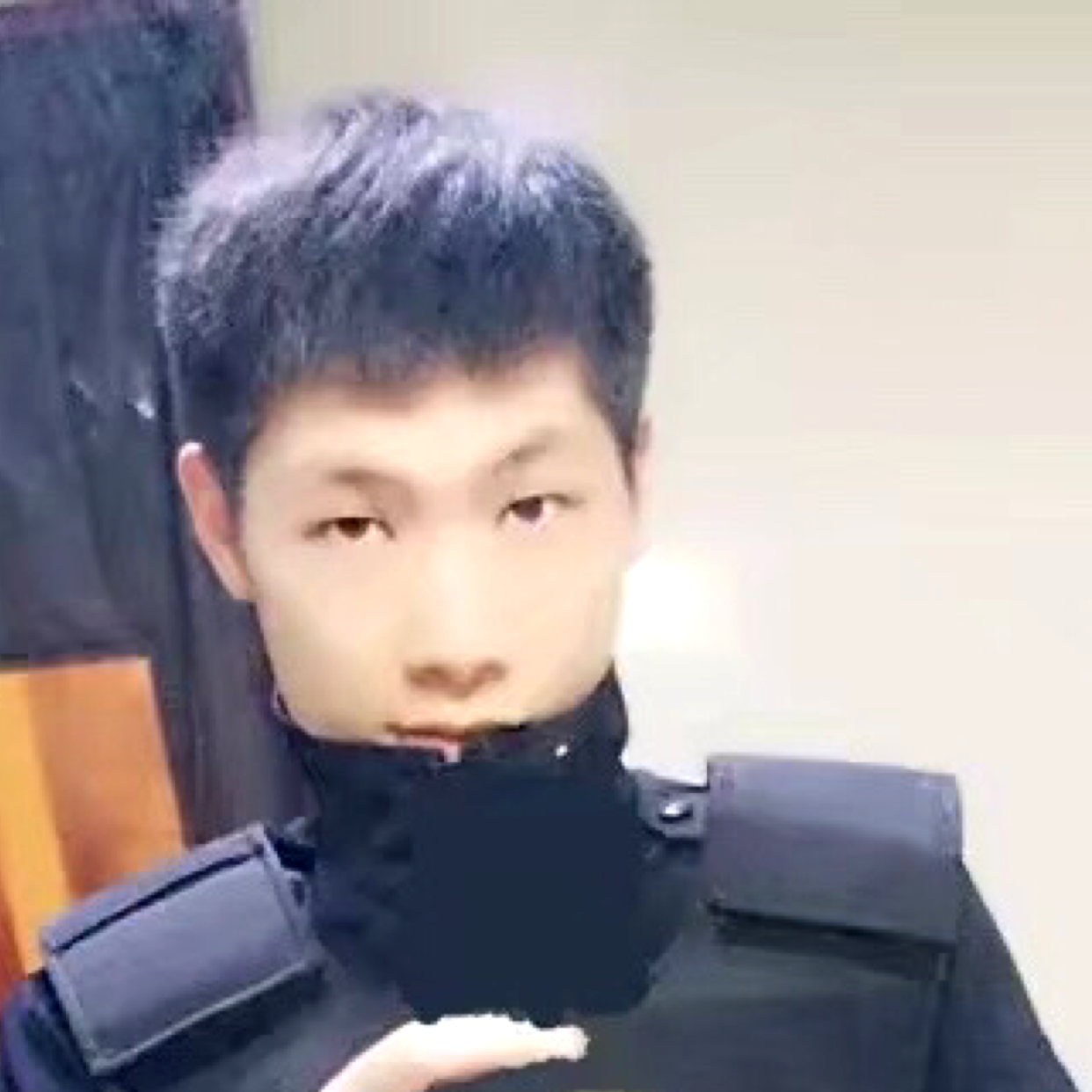 右边的的的的照片