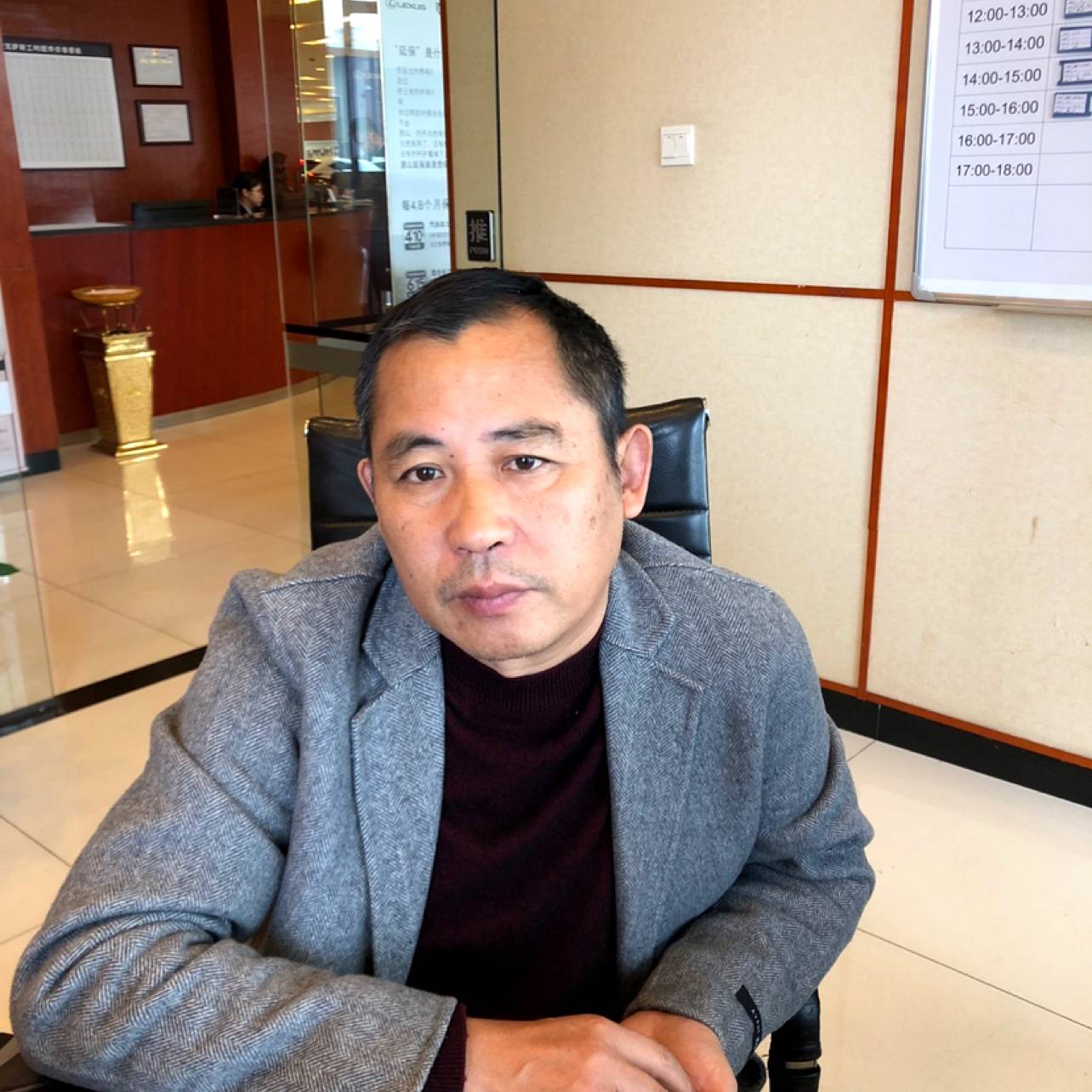 果汁浅吻潇洒的照片
