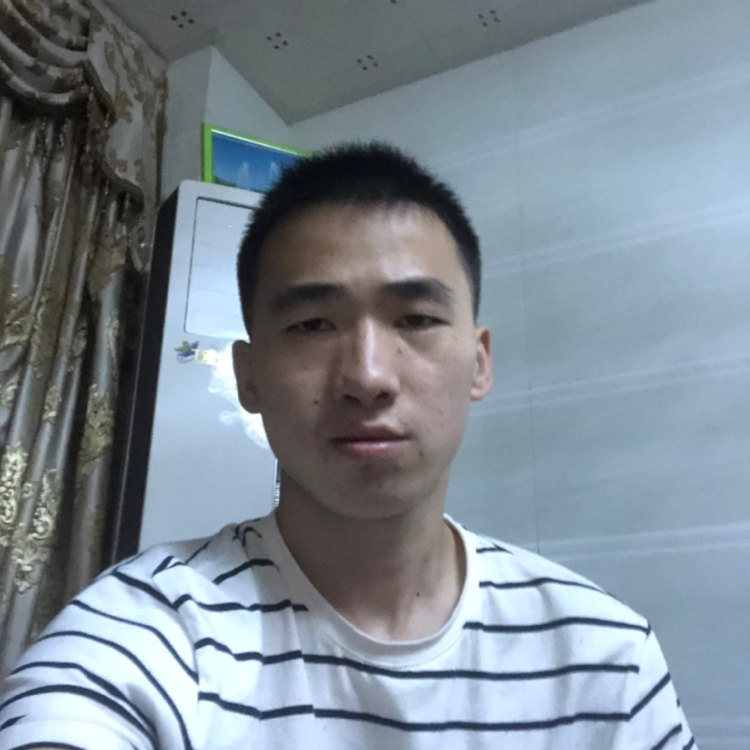 李乌龙的照片