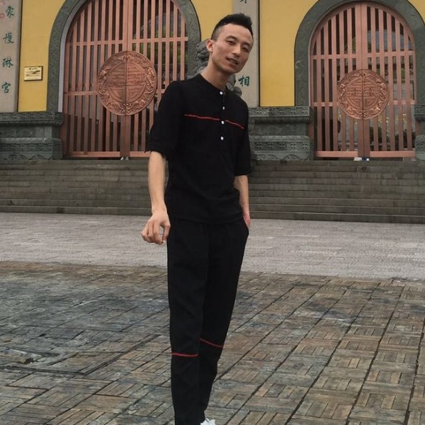 小刺猬請风趣的照片