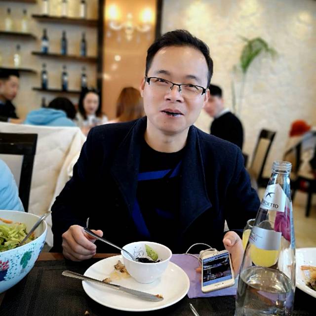 沉静踢冷月的照片
