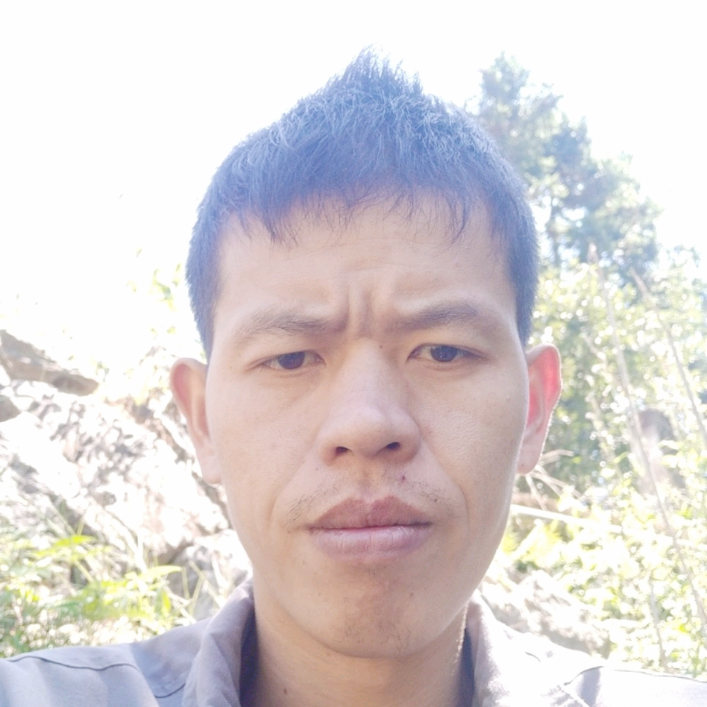 难过放弃美女的照片