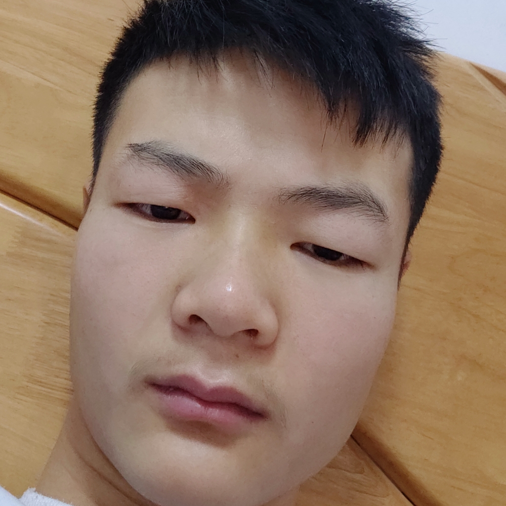 早晨笑犹豫的照片