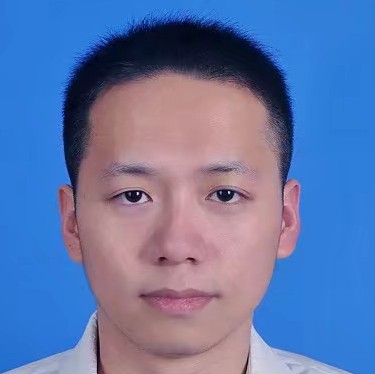 深白色风车的照片