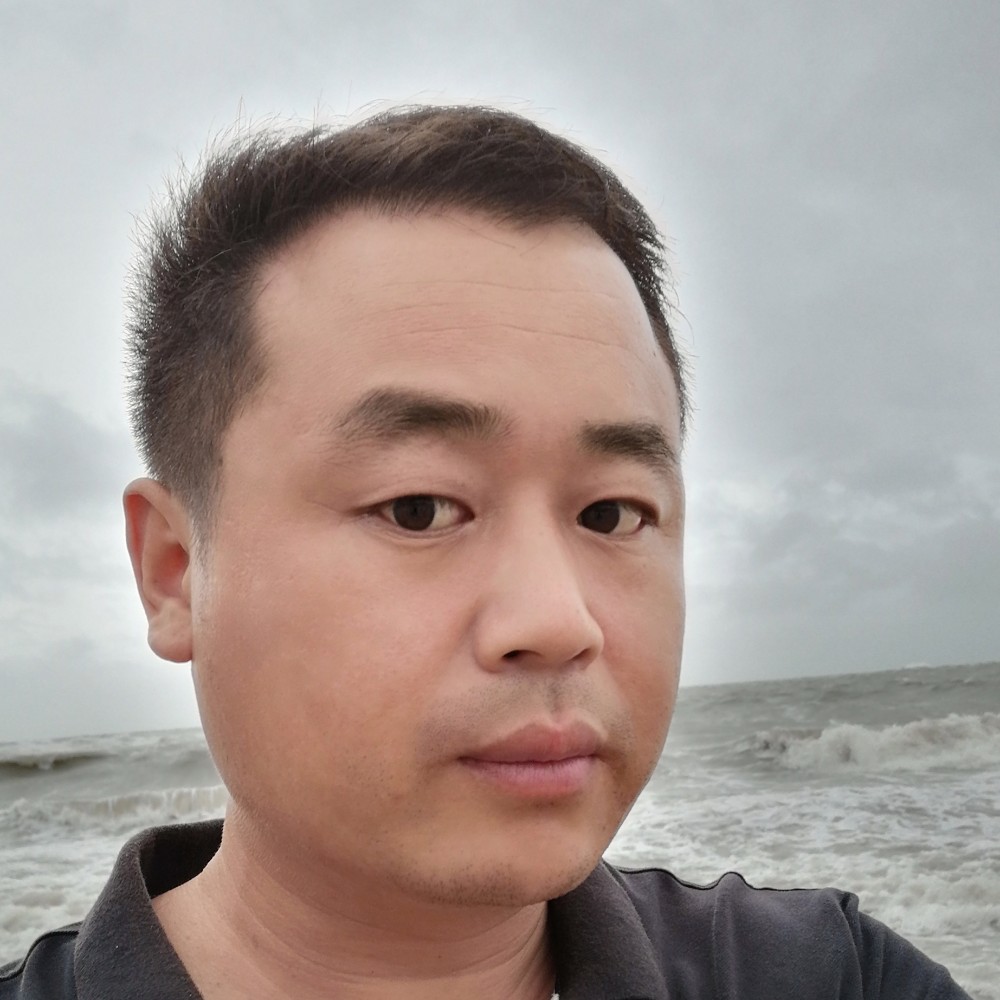 仝童的照片