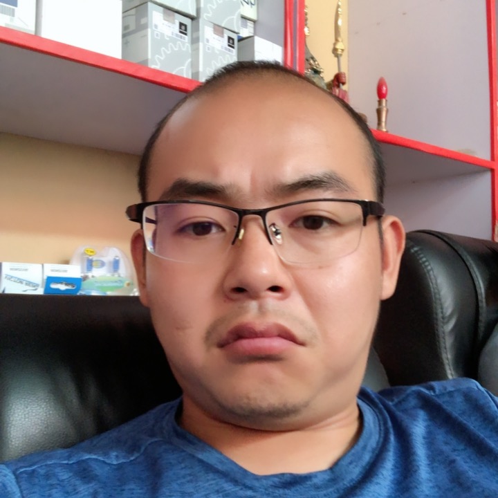 单纯大男孩儿的照片