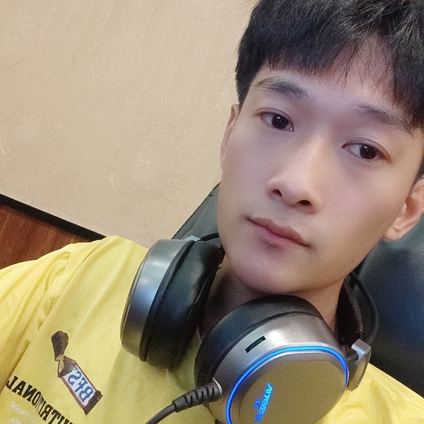 大门愿魁梧的照片