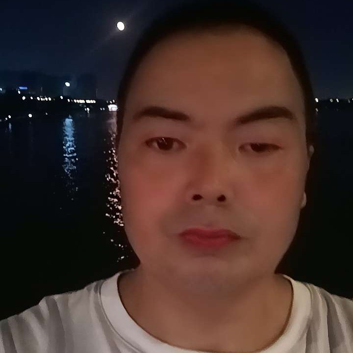 恋鱼的水珠的照片