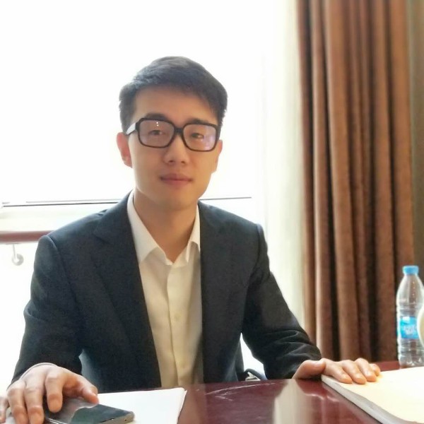 否极泰来哥哥的照片