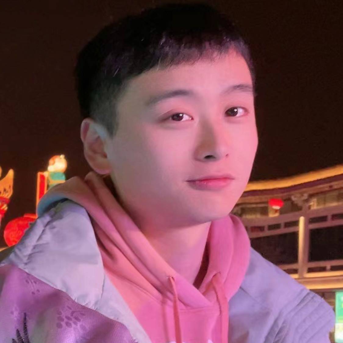 Ezio丶的照片