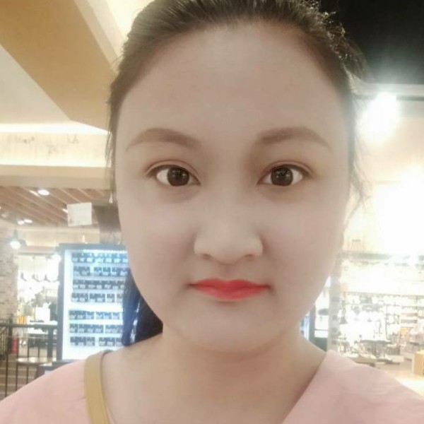 向佳妮的照片