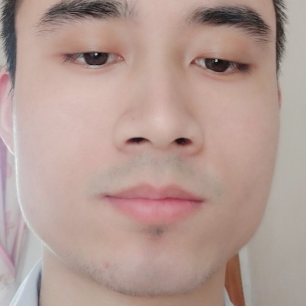 晨阳丰富的照片