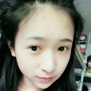伤心的小花朵的照片