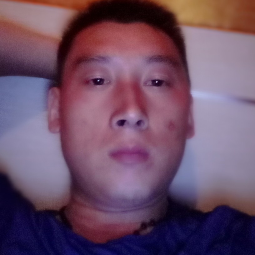 诺言那魁梧的照片